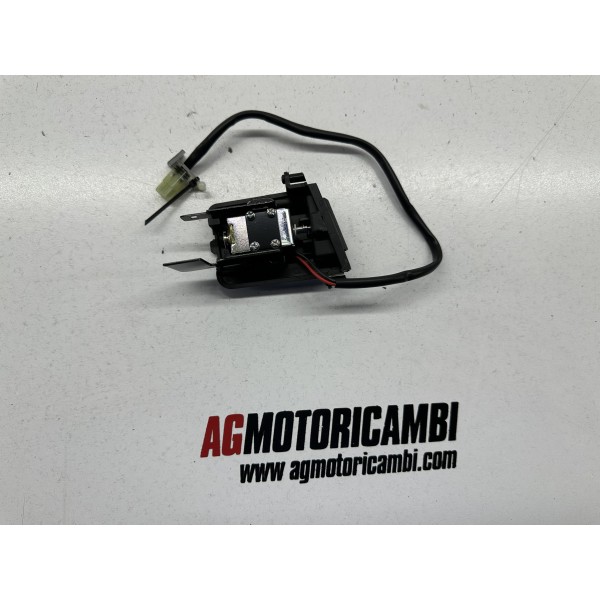 KYMCO XCITING S 400 i TCS BOUTON D'OUVERTURE...