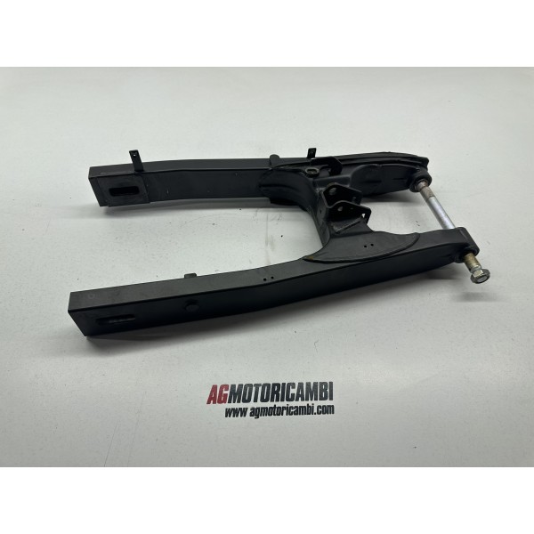 FORCELLONE POSTERIORE HONDA CBF 600 2004-2006...