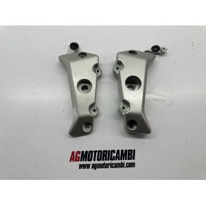 FUSSRASTENHALTER RECHTS LINKS HONDA CBF 600 2004-2006 PC38A