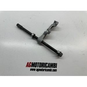 YAMAHA BT 1100 BULLDOG 2002-2006 REAR WHEEL AXLE PIN 2