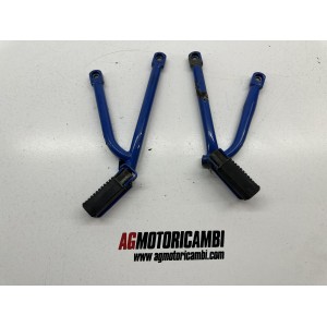 PAR DE PEDALES TRASEROS DERECHOS SUZUKI DR 600 1986-1989