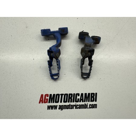 PAIRE DE PÉDALES DE PILOTE DROITE SUZUKI DR 600 1986-1989