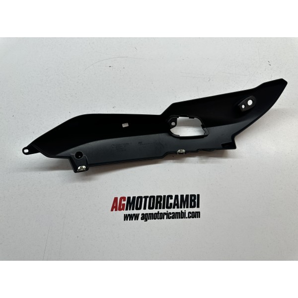 VERKLEIDUNG SEITENVERKLEIDUNG HINTEN RECHTS BMW...