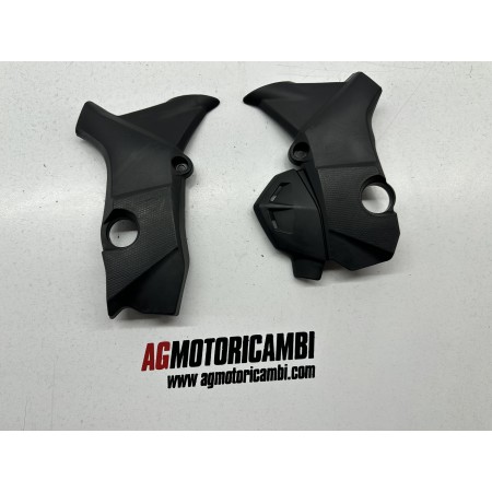 TAPA BASTIDOR PLÁSTICO DERECHA IZQUIERDA BENELLI BN 125 2018-2022