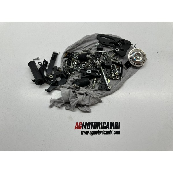 BENELLI BN 125 2018-2020 SCREWS AND BOLTS KIT