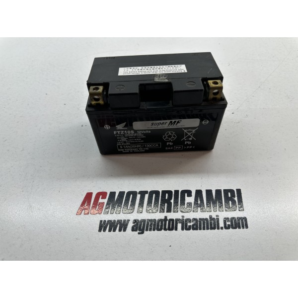 BATTERIA ORIGINALE TESTATA 90% HONDA CBR 1000...