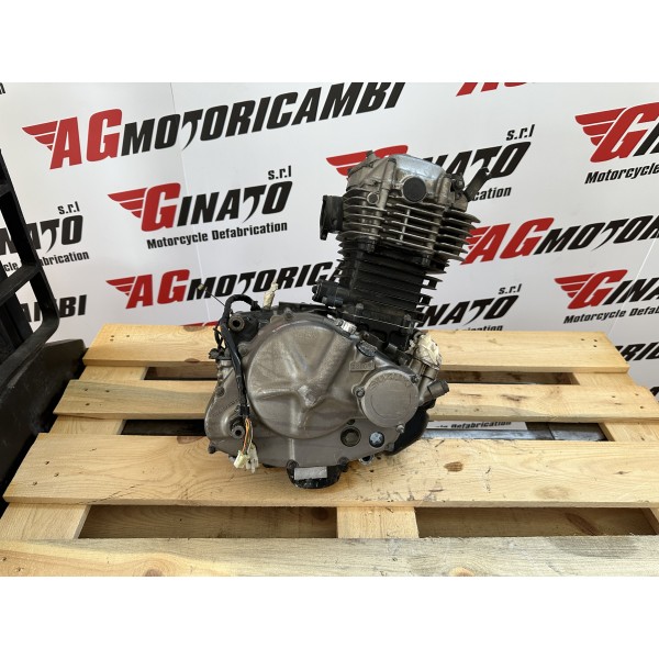 BLOC MOTEUR COMPLET SUZUKI DR 600 1986-1989 N401