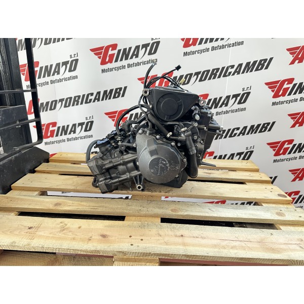 BLOC MOTEUR COMPLET HONDA CBF 600 2004-2006 PC38E