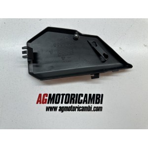 TAPA PLASTICO CAJA DE AIRE DERECHA HUSQVARNA FS 450... 2