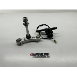 PAIR OF STEERING PLATES YAMAHA YZF R1 BIG BANG FORK...