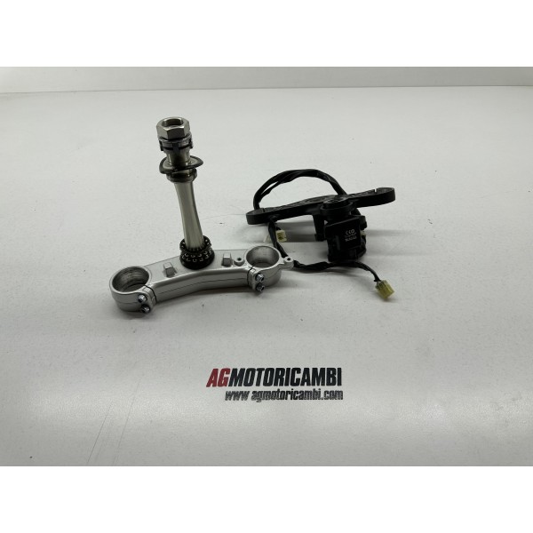 PAIR OF STEERING PLATES YAMAHA YZF R1 BIG BANG...