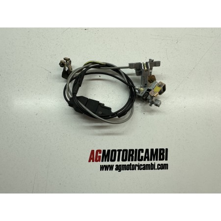 PAIRE DE VERROUS DE SELLE YAMAHA TMAX T-MAX 500 2004-2007