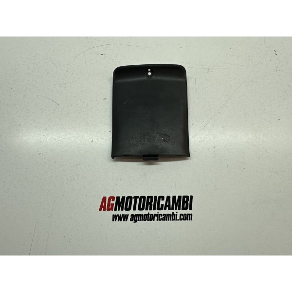 PORTE REPOSE-PIEDS PLASTIQUE YAMAHA TMAX T-MAX...