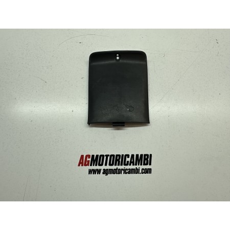 ESTRIBERA PLASTICO PUERTA YAMAHA TMAX T-MAX 500 2001-2004-2007