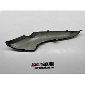 KUNSTSTOFF SEITENVERKLEIDUNG UNTER FUSSSTÜTZE RECHTS... 2