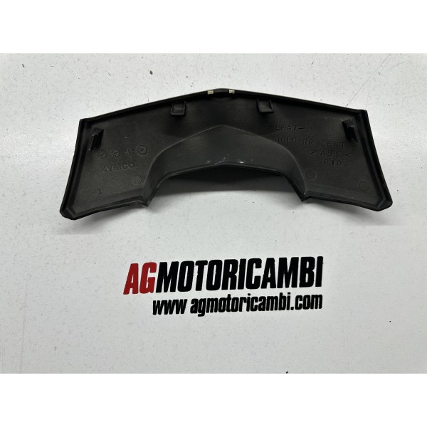 CARÉNAGE ARRIERE COVE LUMIERE DE PLAQUE...