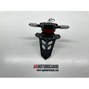 PORTA TARGA POSTERIORE FRECCE DX SX HONDA CBR 500 R 500R...