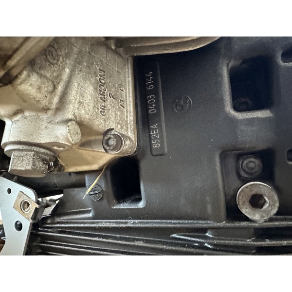 MOTOR COMPLETO CON CAJA DE CAMBIOS BMW R850R...