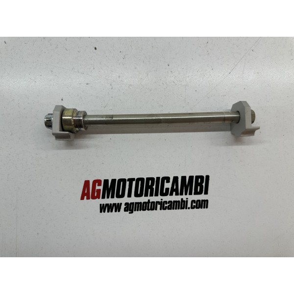 BENELLI BN 125 2018-2020-2024 REAR WHEEL AXLE...