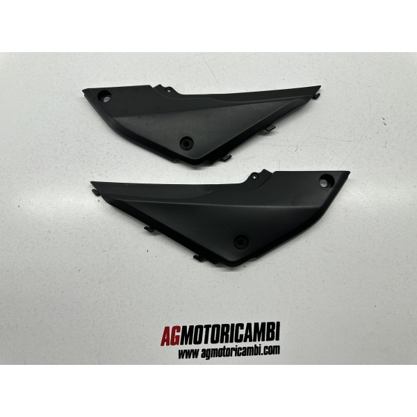 PLASTICA FIANCHETTO COVER TELAIO SELLA DX SX...