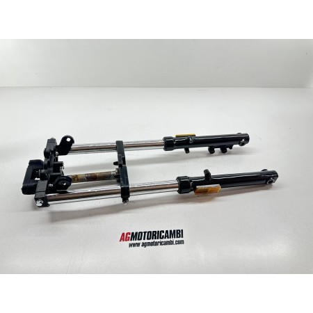 KEEWAY SUPERLIGHT 125 LIMITED 2018-2020 VORDERRADGABEL