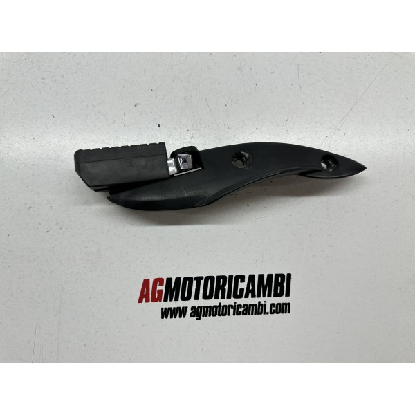 SOPORTE PEDAL TRASERO DERECHO KEEWAY SUPERLIGHT...