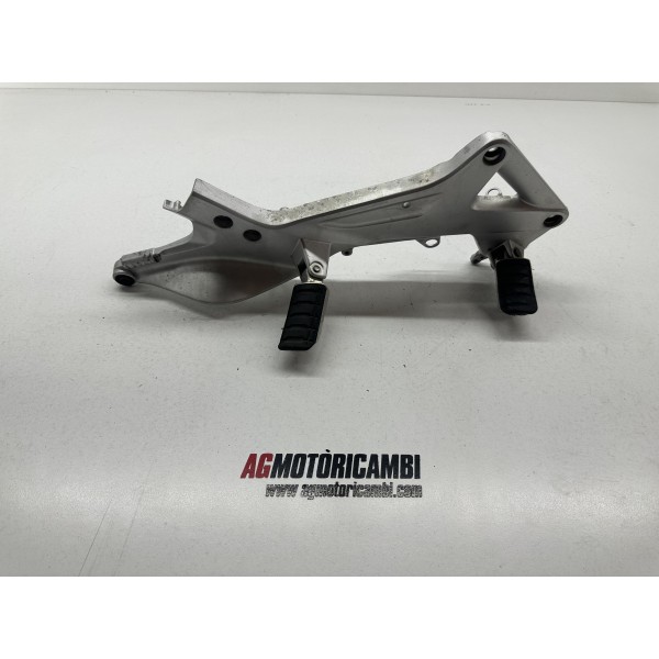 RIGHT FOOTBOARD HONDA PAN EUROPEAN ST1300 SC51...