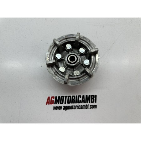 REAR WHEEL SPROCKET HUB SUZUKI GSF BANDIT 1200 S 1996-2000 GV75A