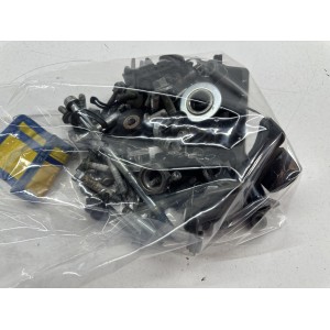 KIT VIS BOULONS SUZUKI GSF BANDIT 1200 S 1996-2000 GV75A 2