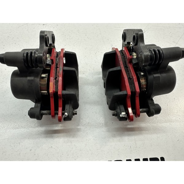 PAAR SUZUKI SV 650 1999-2001-2002 BREMSSÄTTEL...