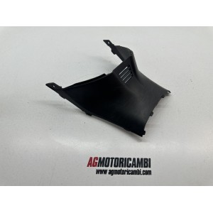 KUNSTSTOFF FUSSRASTENTUNNEL SUZUKI BURGMAN 400 K7 2007-2012 2