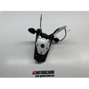 GILERA NEXUS 300 APRILIA SR MAX 300 REAR TURN SIGNAL HOLDER 2