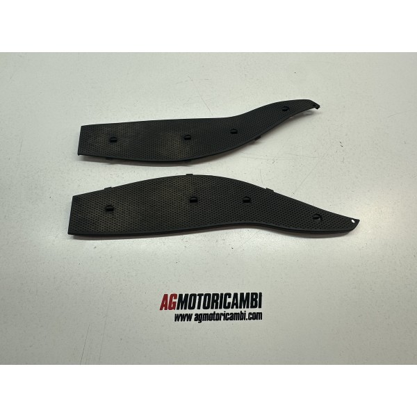 PAIR RUBBER FOOTPEG MATS GILERA NEXUS 300...