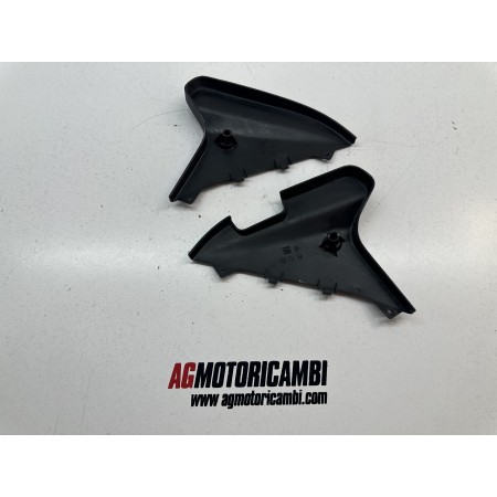 COUVERCLE EN PLASTIQUE BÉQUILLE CENTRALE DROITE GILERA NEXUS 300 APRILIA SR MAX 300