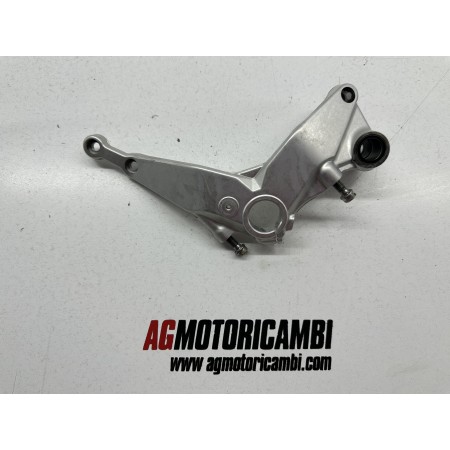 BRACKET SUPPORT LEFT FOOTREST LEFT GEARBOX DUCATI PANIGALE 899 1199 2013-2015