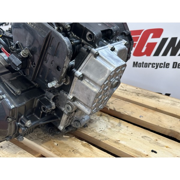 COMPLETE ENGINE BLOCK V719 SUZUKI GSF BANDIT...