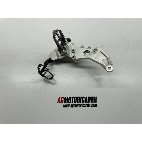 RIGHT FOOTBOARD RIGHT REAR BRAKE BMW F 850 GS...