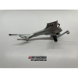 PEDANA DESTRA DX FRENO POSTERIORE YAMAHA YBR 250 2006-2013