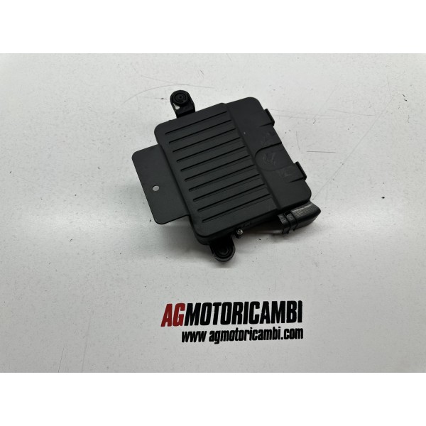 PLASTICA COVER CENTRALINA APRILIA DORSODURO 900...