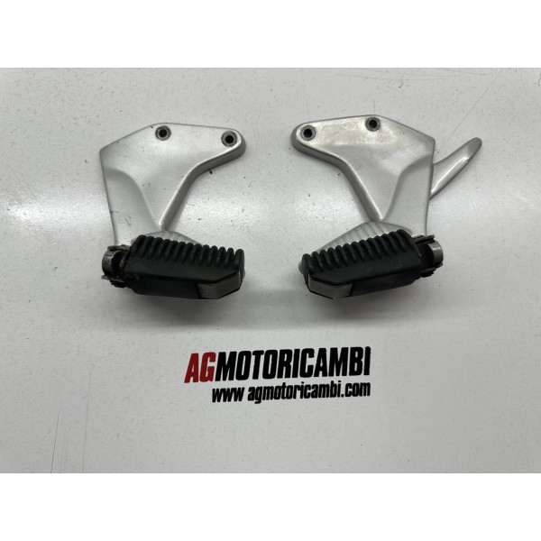 PAIR REAR PASSENGER FOOTPEGS APRILIA PEGASO 650...