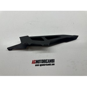 COUVERCLE DE PROTECTION DE CHAÎNE HONDA CRF 1100 AFRICA... 2