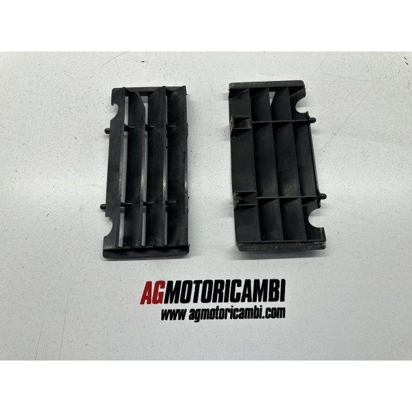REJILLAS RADIADOR DERECHA IZQUIERDA HM 125 X 4T...
