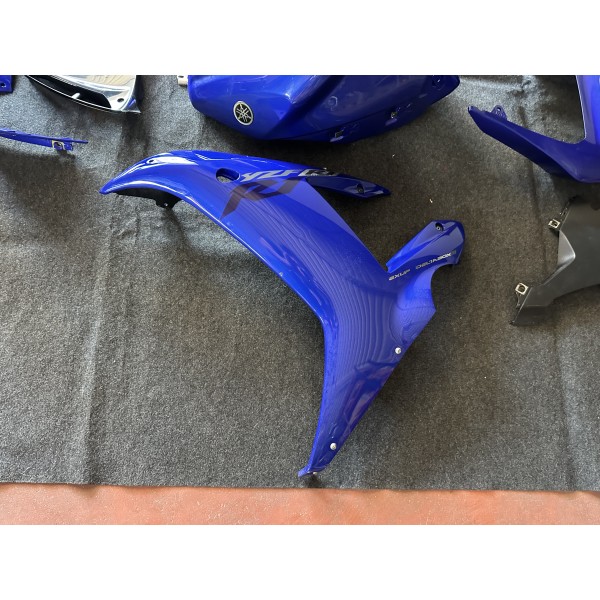 KIT CARENE FIANCHETTI SERBATOIO YAMAHA YZF R1...