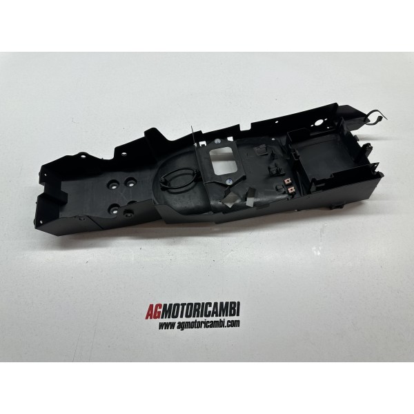 PLASTICA SOTTO CODA YAMAHA YZF R1 2002-2003