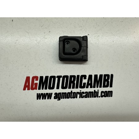 GANCHO BOLSA TRASERA APRILIA SR FACTORY 2007-2011