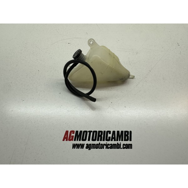 RADIATOR FLUID PAN SUZUKI GSXR GSX-R 1000 K1...