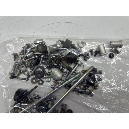 KIT VIS CADRE SUZUKI GSXR GSX-R 1000 K1 2001 2002