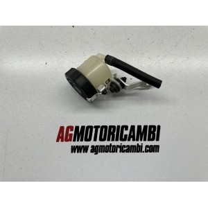 HAUPTBREMSZYLINDER VORNE ÖLWANNE HONDA CBR 600 RR PC40... 2