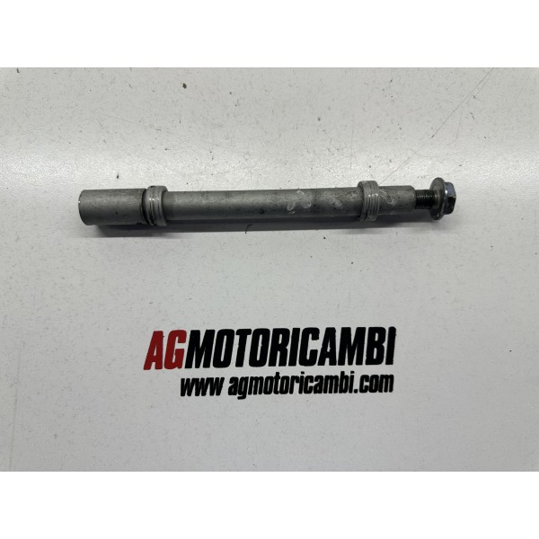 FRONT WHEEL AXLE PIN HONDA CBR 600 RR PC40...
