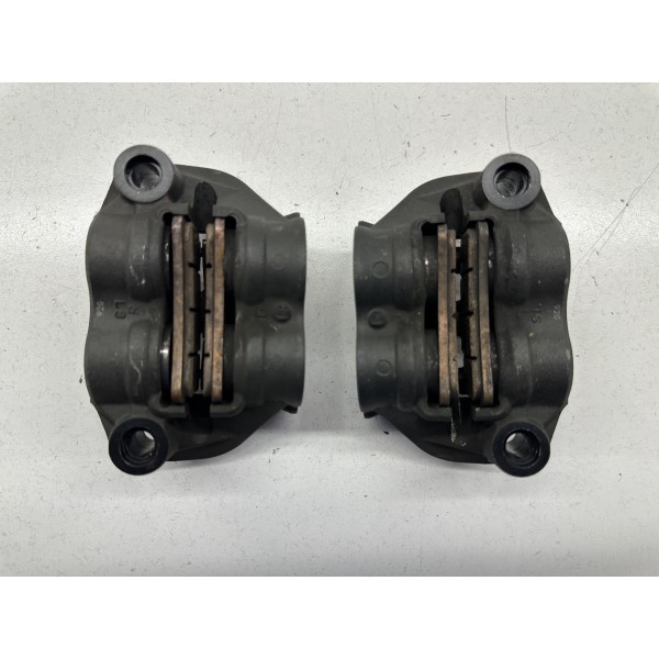 PAR DE PINZAS DE FRENO DELANTERAS HONDA CBR 600...